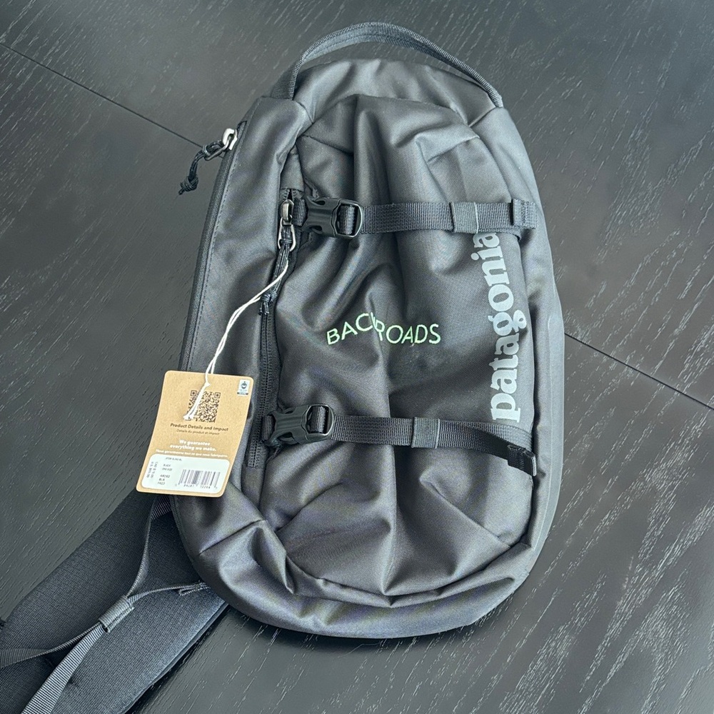 Patagonia Black Atom Sling Backpack NWT